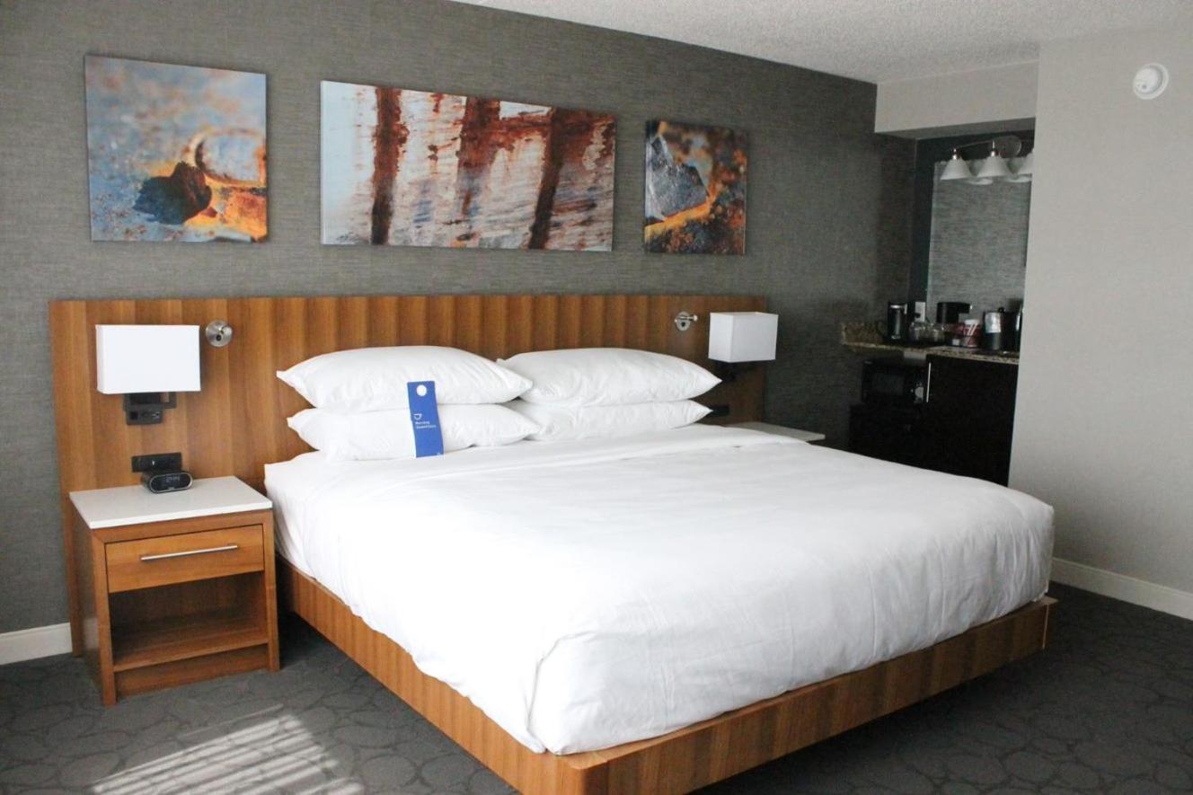 เดลต้า โฮเต็ล บ่ย แมริออท ฟาร์โก Hotel ภายนอก รูปภาพ